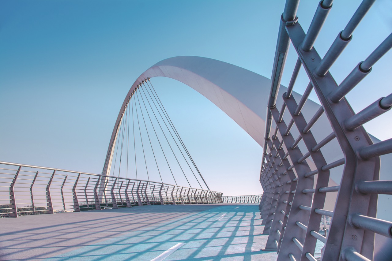 Costruire ponti, non barriere